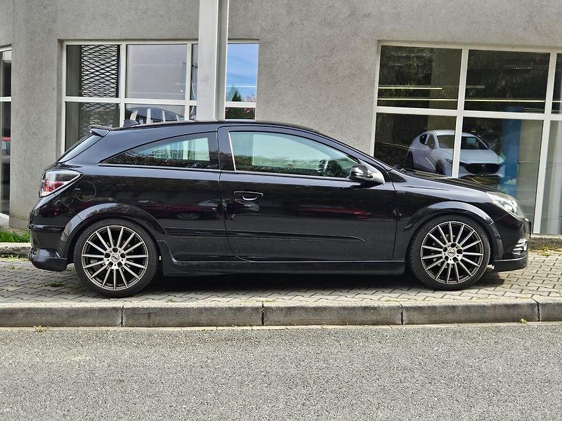 Opel Astra 1,8 ECOTEC 103kW, 2.majitel - fotka 6 z 27