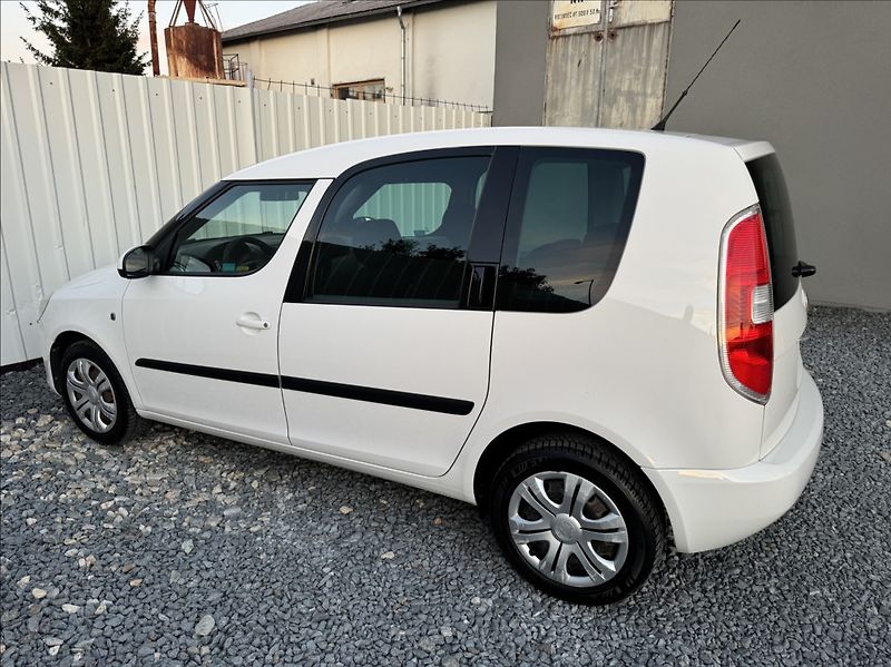 Škoda Roomster 1,2 TSI 63kW 1.maj. původ ČR - fotka 10 z 50