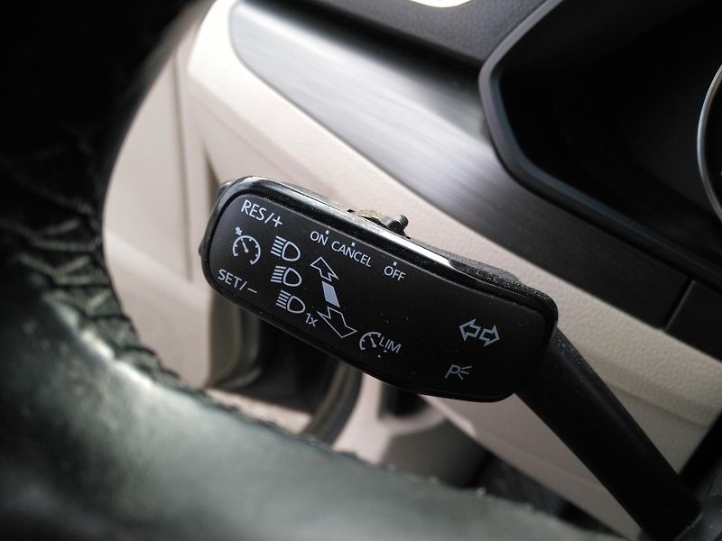 Škoda Superb 2,0 TDI /110 kW/ - fotka 21 z 33