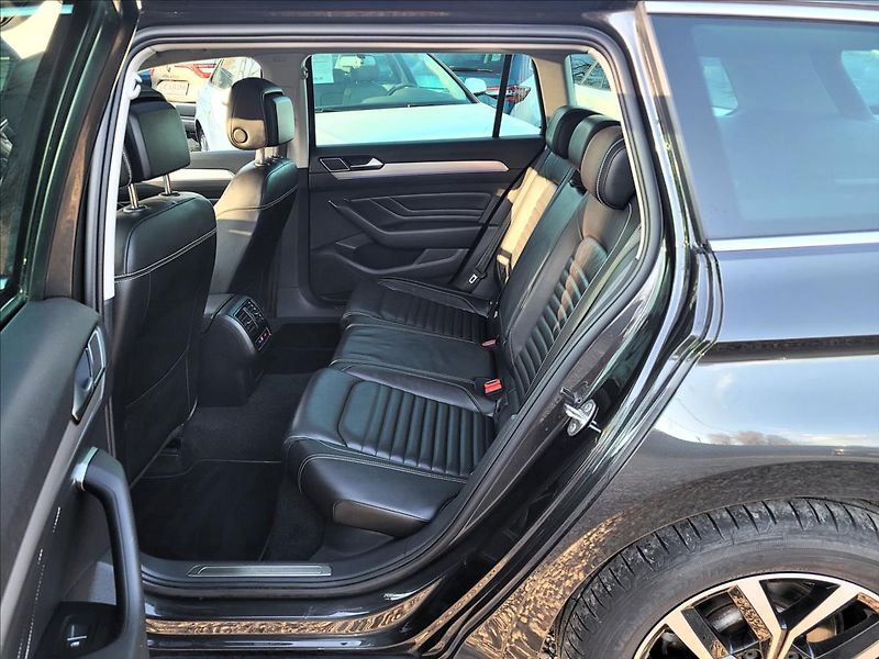 Volkswagen Passat 2,0 zálohováno - fotka 13 z 48