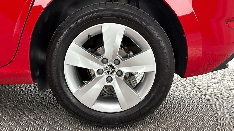 Škoda Scala 1.0 TSI Akční Model - fotka 19 z 24