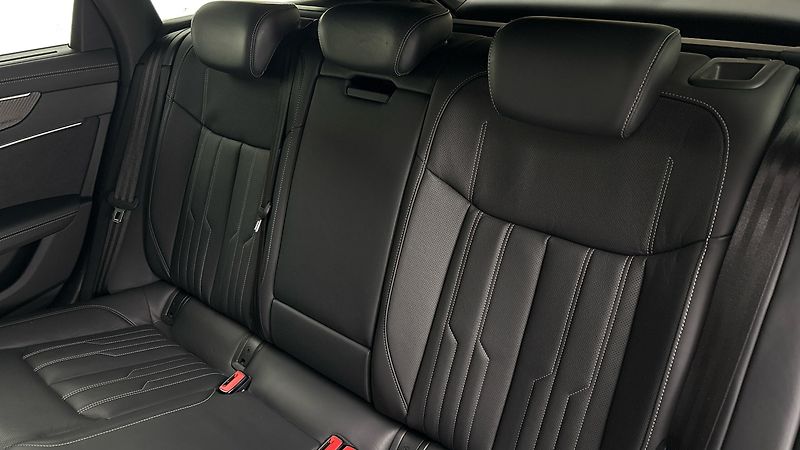 Audi S6 3.0 55TDI Quattro Tiptronic Av - fotka 16 z 37