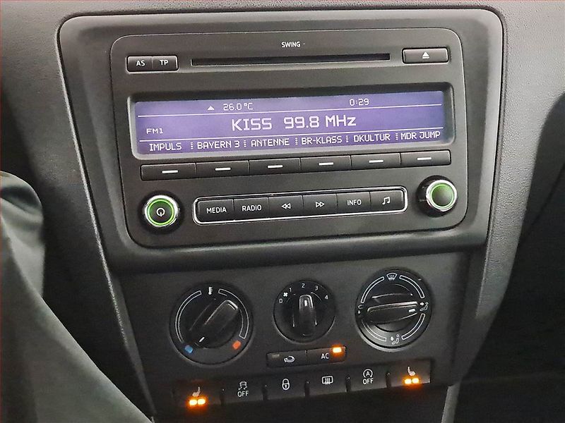 Škoda Rapid (2013) 1.2 TSI, Tempomat - fotka 12 z 15