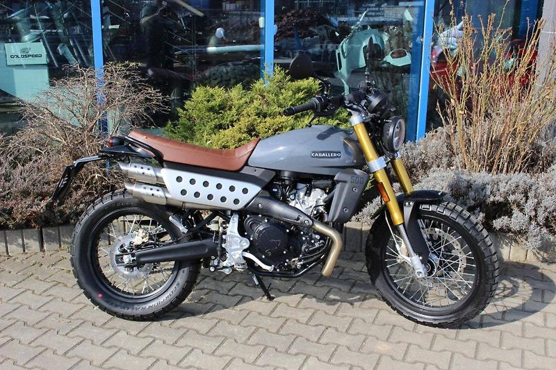 Fantic Caballero Scrambler 500 (2025) DE LUXE 2025 SKLADEM - fotka 4 z 10