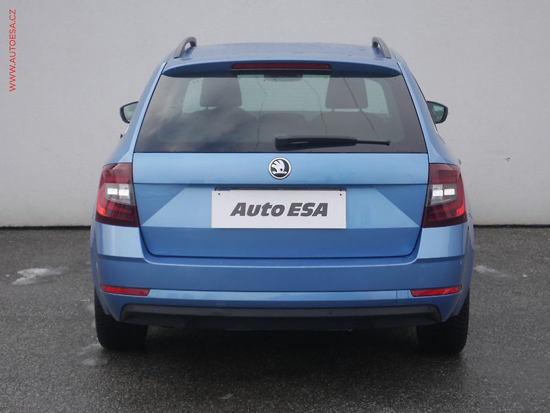 Škoda Octavia (2017) 1.6 TDi, ČR, STK 9/2027 - fotka 2 z 19