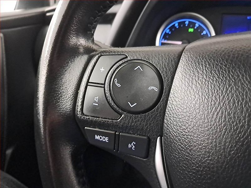 Toyota Corolla (2018) 1.6 Valvematic, Serv.kniha - fotka 16 z 19
