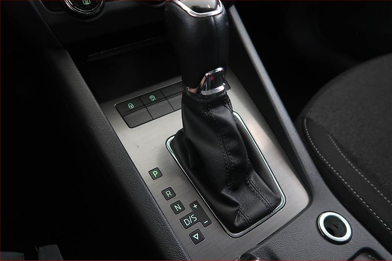 Škoda Octavia (2019) Style 2.0 TDI, Automat, Navi - fotka 13 z 17