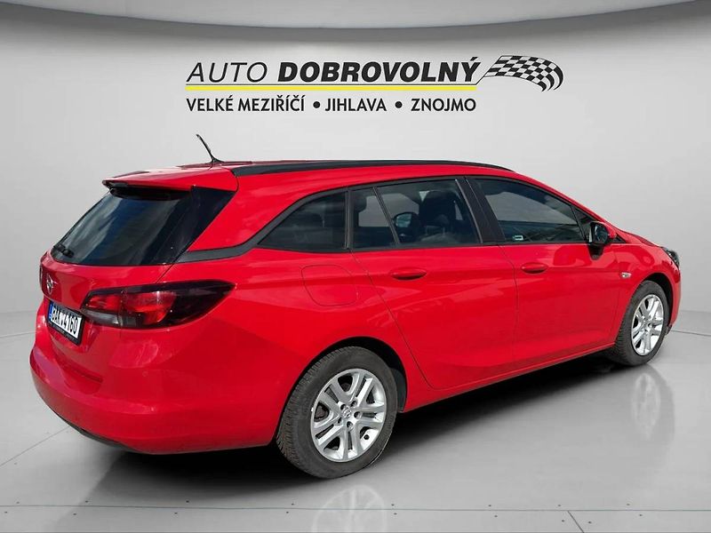 Opel Astra Edition ST 1.2Turbo MT6 (81kW/ - fotka 8 z 24
