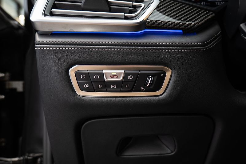 BMW X6 M50i HAXER/HarmanKardon/360 - fotka 20 z 25