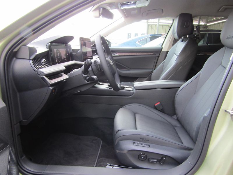 Škoda Superb (2026) L&K 2.0 TDI 110 kW DSG - fotka 18 z 30