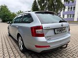 Škoda Octavia 2,0 TDI 4x4 /servis.kn. /110kW - náhled 2