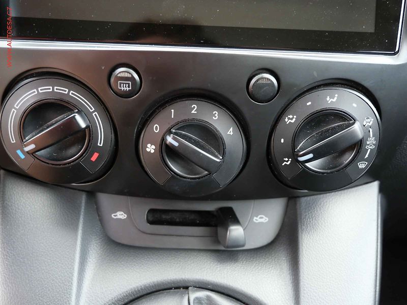 Mazda 2 (2008) 1.3 i, ČR - fotka 11 z 13