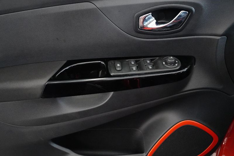 Renault Captur - fotka 11 z 21