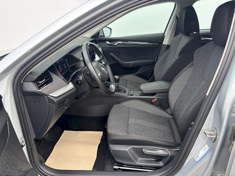 Škoda Octavia (2023) Combi 1.5 TSI 110kW Style - fotka 5 z 35