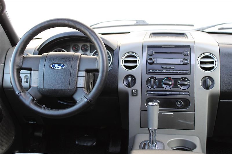 Ford F-150 5.4L V8 Triton 4x4/LPG/CZ - fotka 21 z 38