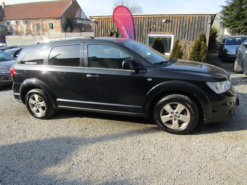 Fiat Freemont (2013) 2.0 JTD 100kW  7 MÍST - fotka 8 z 42
