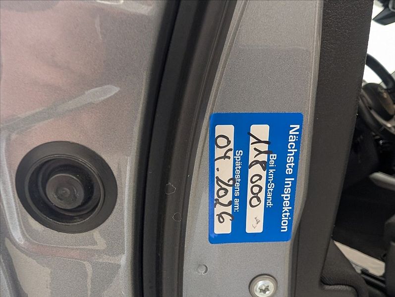 Suzuki Vitara 1.4 HYBRID ALLGRIP - fotka 32 z 34