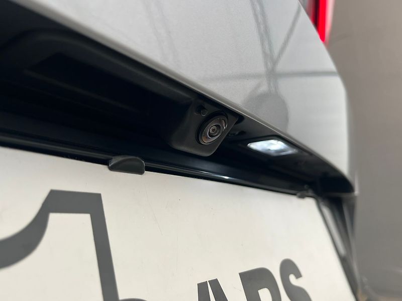 Cupra Formentor 2.0 TSi 140kW DSG 4x4 ČR 1.maj - fotka 41 z 87