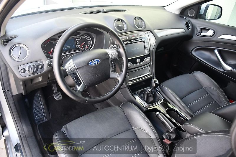 Ford Mondeo 2.0TDCi NAVI PDC - fotka 9 z 44