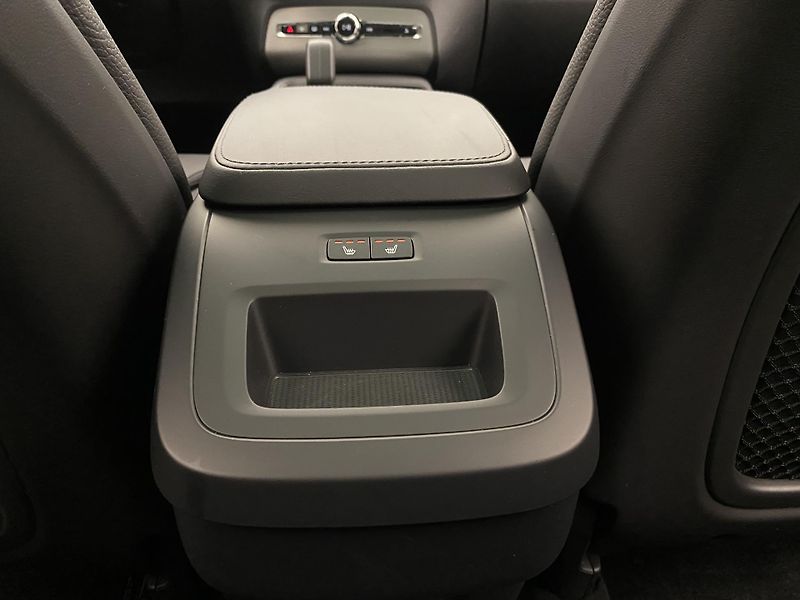 Volvo XC90 B5 AWD BRIGHT PLUS AUT 7m - fotka 30 z 58