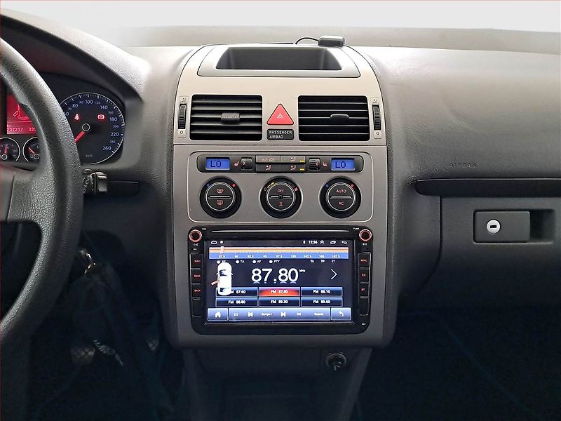 Volkswagen Touran (2009) 1.4 TSI, Tempomat - fotka 12 z 15