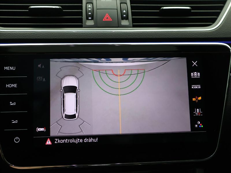 Škoda Superb 2,0 TDI 140kW DSG 4x4 CZ L&K - fotka 26 z 34