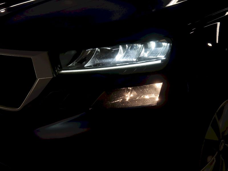 Škoda Karoq (2022) STYLE 2.0TDI 110KW - fotka 10 z 37