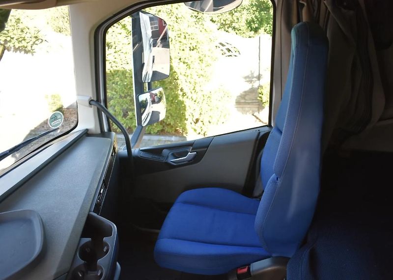 Volvo FH (2023) 500 tahač EURO 6 - fotka 17 z 22