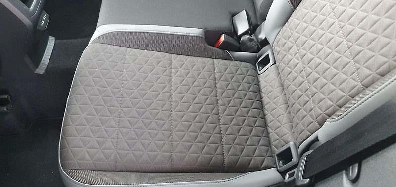 Volkswagen T-Cross (2022) Prodám   - fotka 17 z 23