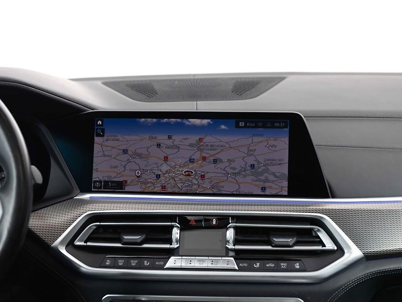 BMW X5 M50i - fotka 17 z 23