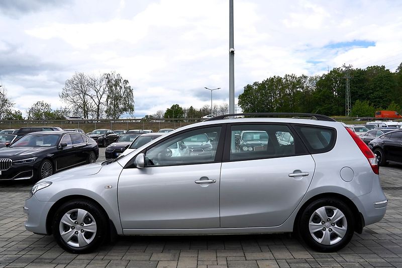 Hyundai i30 1.6 CRDI-16V/90 PS/ČR - fotka 3 z 38