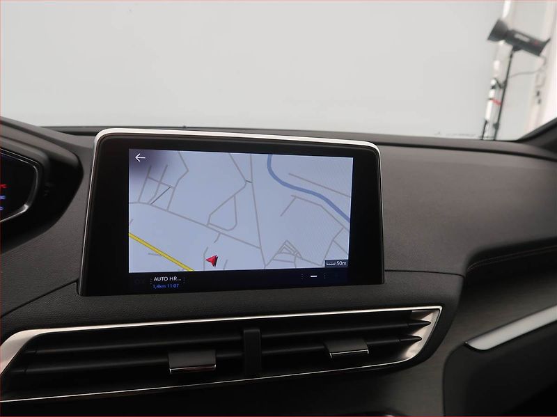 Peugeot 3008 (2017) GT Line 2.0 BlueHDi, Automat - fotka 14 z 14