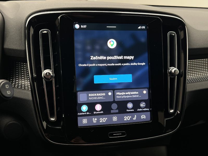Volvo XC40 RECHARGE PLUS TWIN ENGINE AUT - fotka 24 z 43