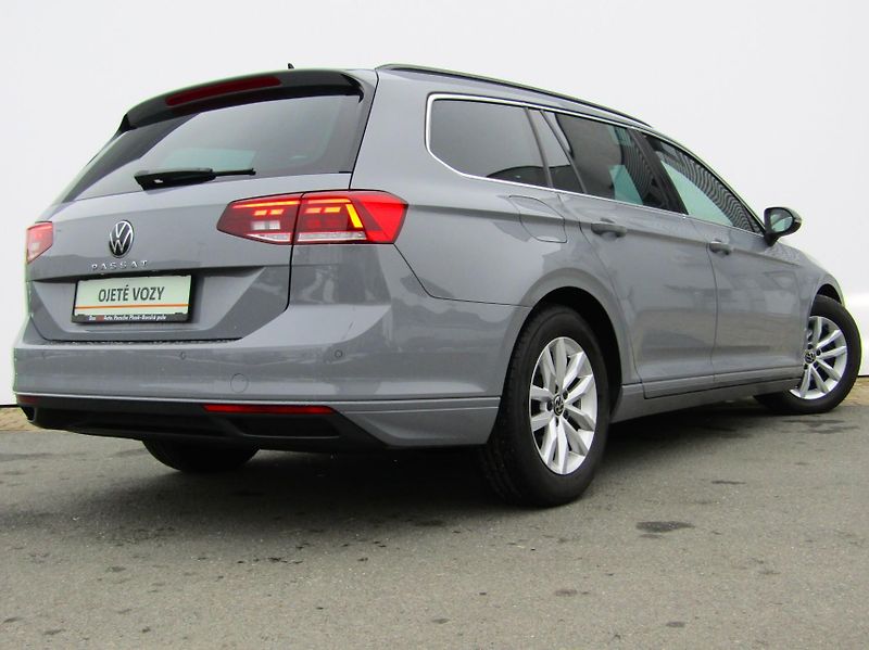 Volkswagen Passat Business 2.0 TDI 110KW DSG Var - fotka 10 z 30