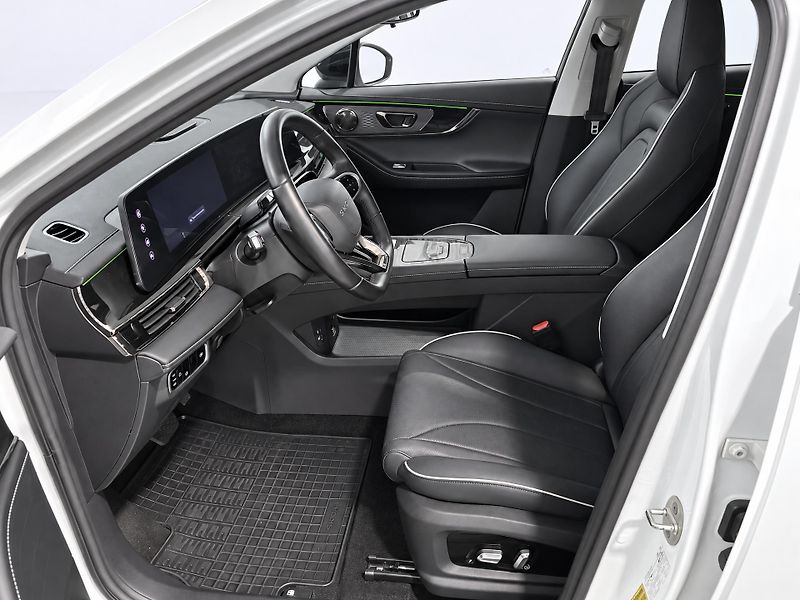 Omoda 5 1,6 TGDI 108kW 7DCT Premium CZ - fotka 10 z 27