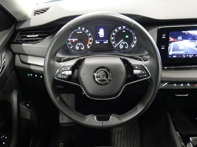 Škoda Octavia - fotka 5 z 25