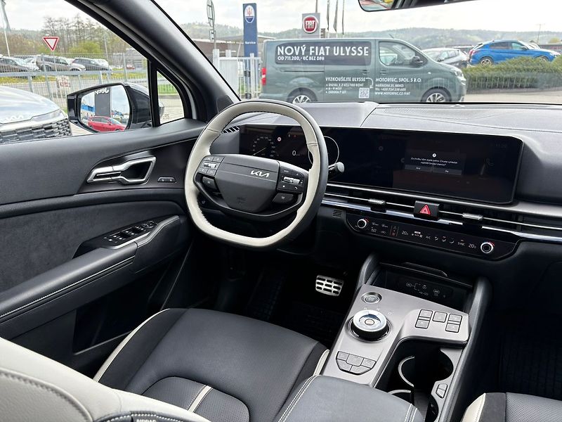 Kia Sportage (2025) 1,6 T-GDi GPF 4x4 7DCT GT-LINE - fotka 13 z 23