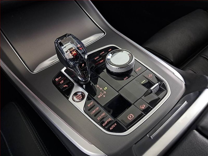 BMW X5 (2021) xDrive30d - fotka 13 z 31