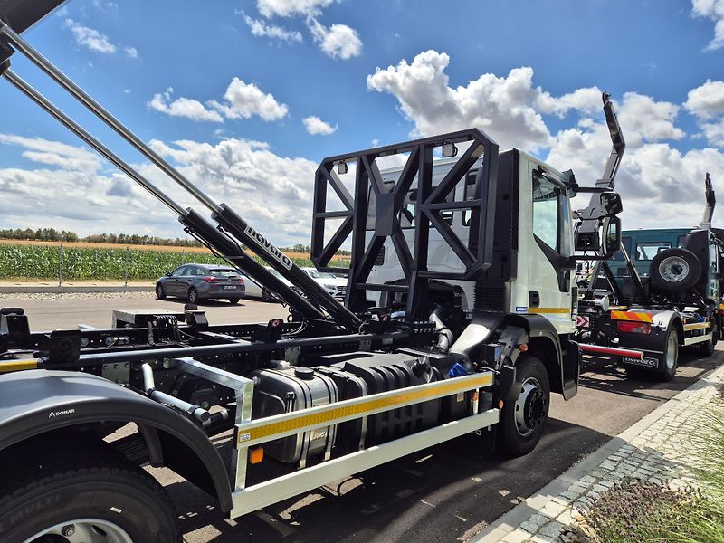 Iveco Eurocargo 140E22 TRAKTOR KONTEJNER  - fotka 13 z 14