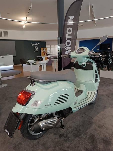 Vespa GTS 125 (2026) Verde Amabile E5+ - fotka 13 z 15