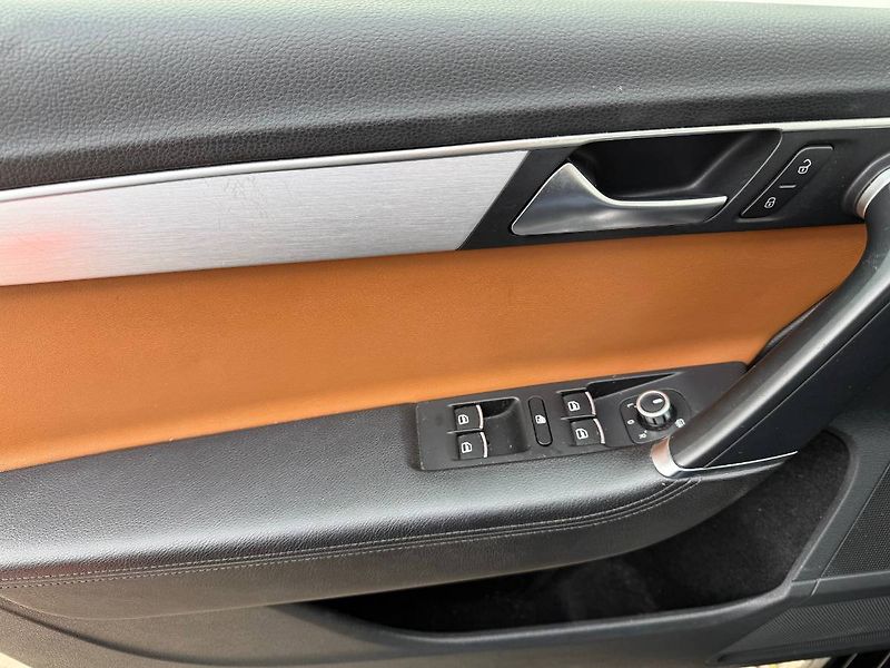 Volkswagen Passat Variant (2013) 2.0 TDI 125 kW Highline DSG - fotka 20 z 23