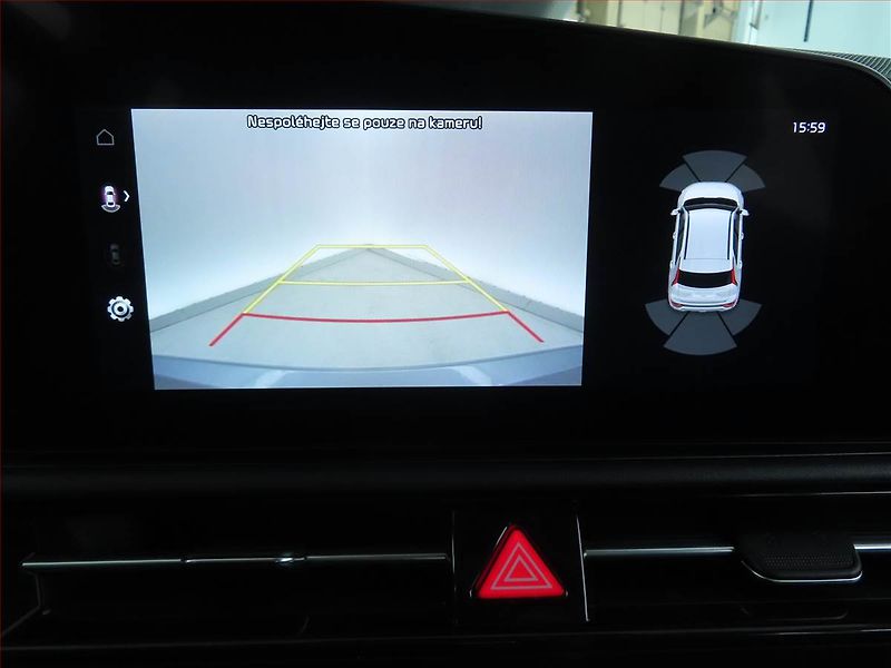 Kia Niro (2023) EV, SoH 100% - fotka 17 z 26