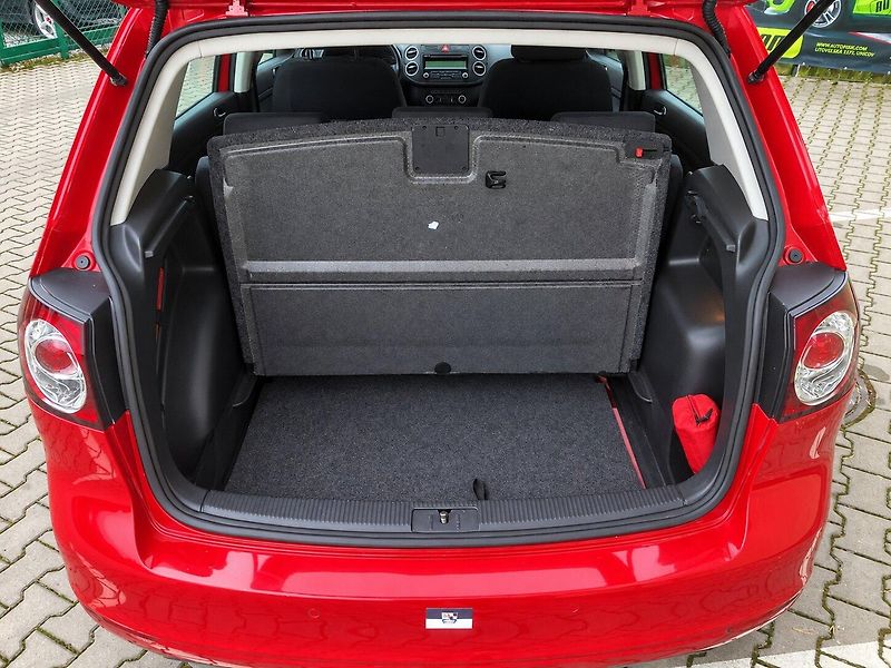 Volkswagen Golf Plus 1,4 TSi (90kW)*STK DO 10/2028* - fotka 17 z 18