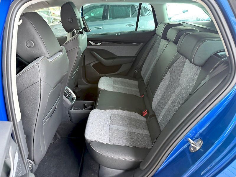 Škoda Octavia (2024) Combi Top Selection 1,5 TSI/ 1 - fotka 18 z 27