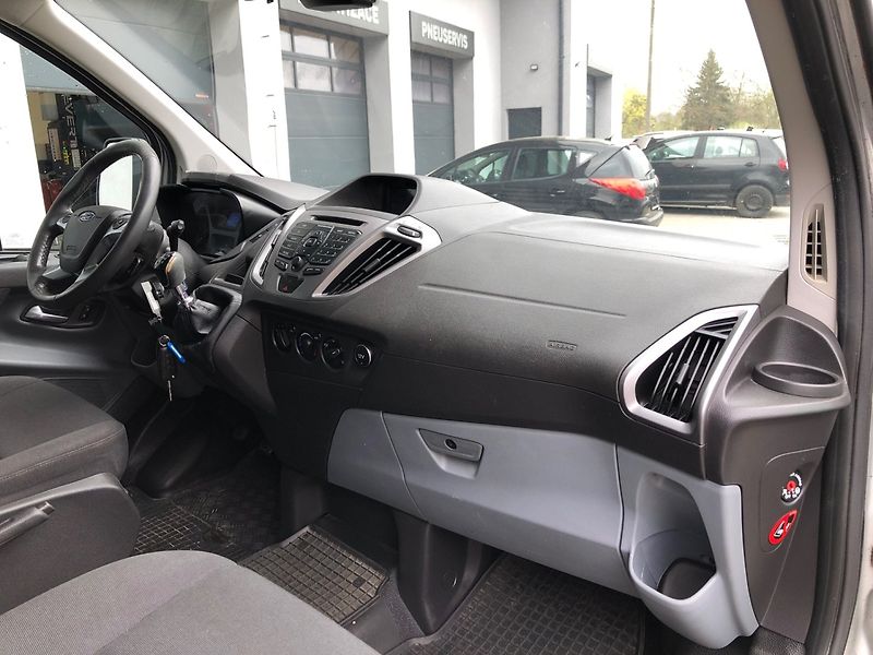 Ford Transit Custom (2014) 2.2 TDCi - fotka 14 z 26