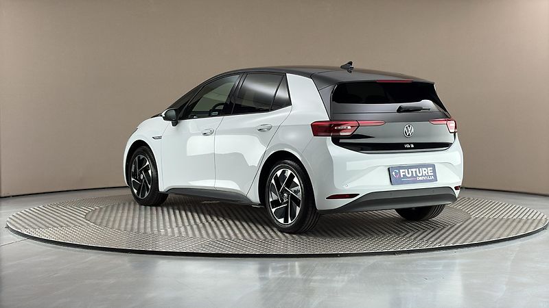 Volkswagen ID.3 58 kWh AUT Pro Performance - fotka 2 z 28