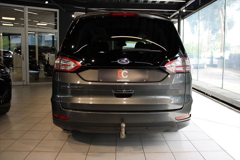 Ford Galaxy EcoBlue Automatik Titanium ACC - fotka 5 z 23