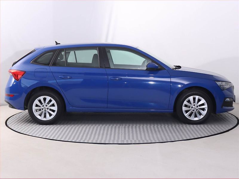 Škoda Scala (2023) 1.0 TSI, Serv.kniha, Tempomat - fotka 6 z 13