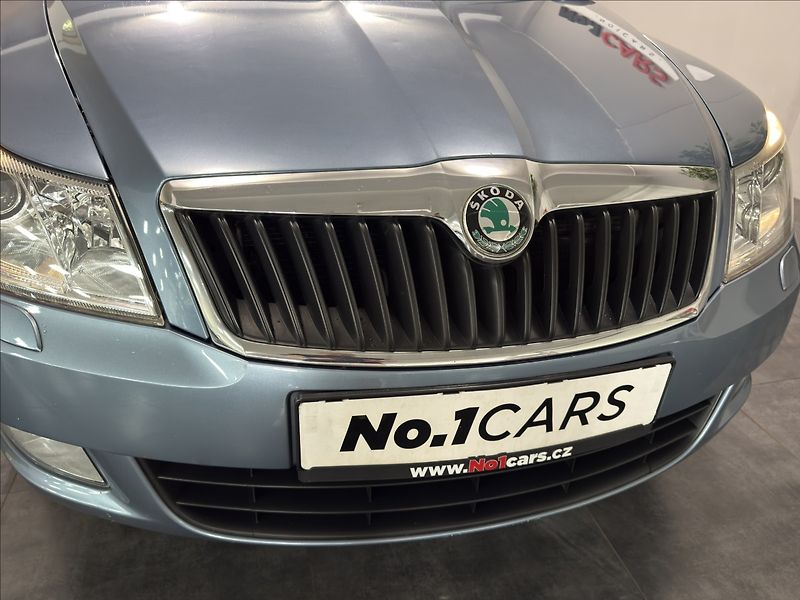 Škoda Octavia 1,4   TSI STYLE XENON SERVIS - fotka 30 z 35