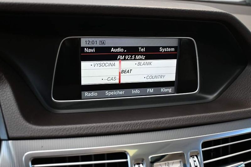 Mercedes-Benz Třídy E (2014) 2.2 250T Avantgarde LED CDI - fotka 15 z 26